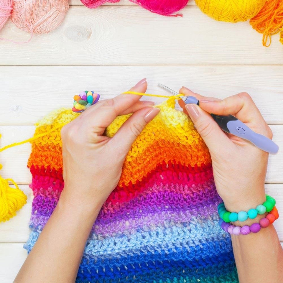 LED crochet set - Teje dónde, cuándo y cómo quieras - ClickBag