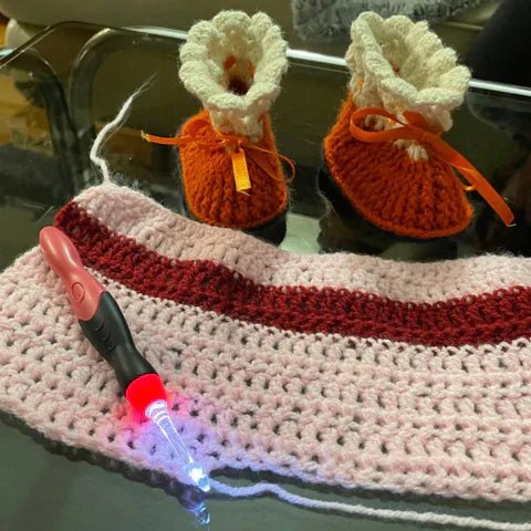 LED crochet set - Teje dónde, cuándo y cómo quieras - ClickBag